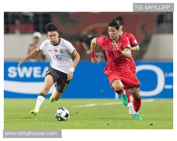 中国足球实力低迷与球星发展滞后有何内在联系与影响分析